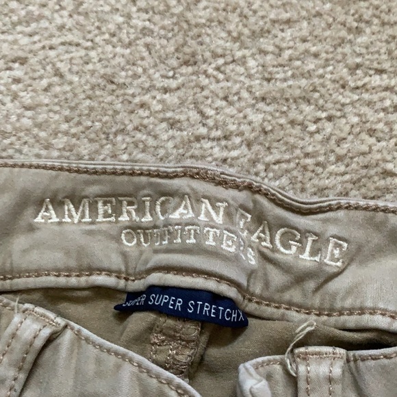 American Eagle Khaki Jeggings - Picture 2 of 3